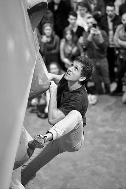 tomek_zdjecie_mandrillaholds